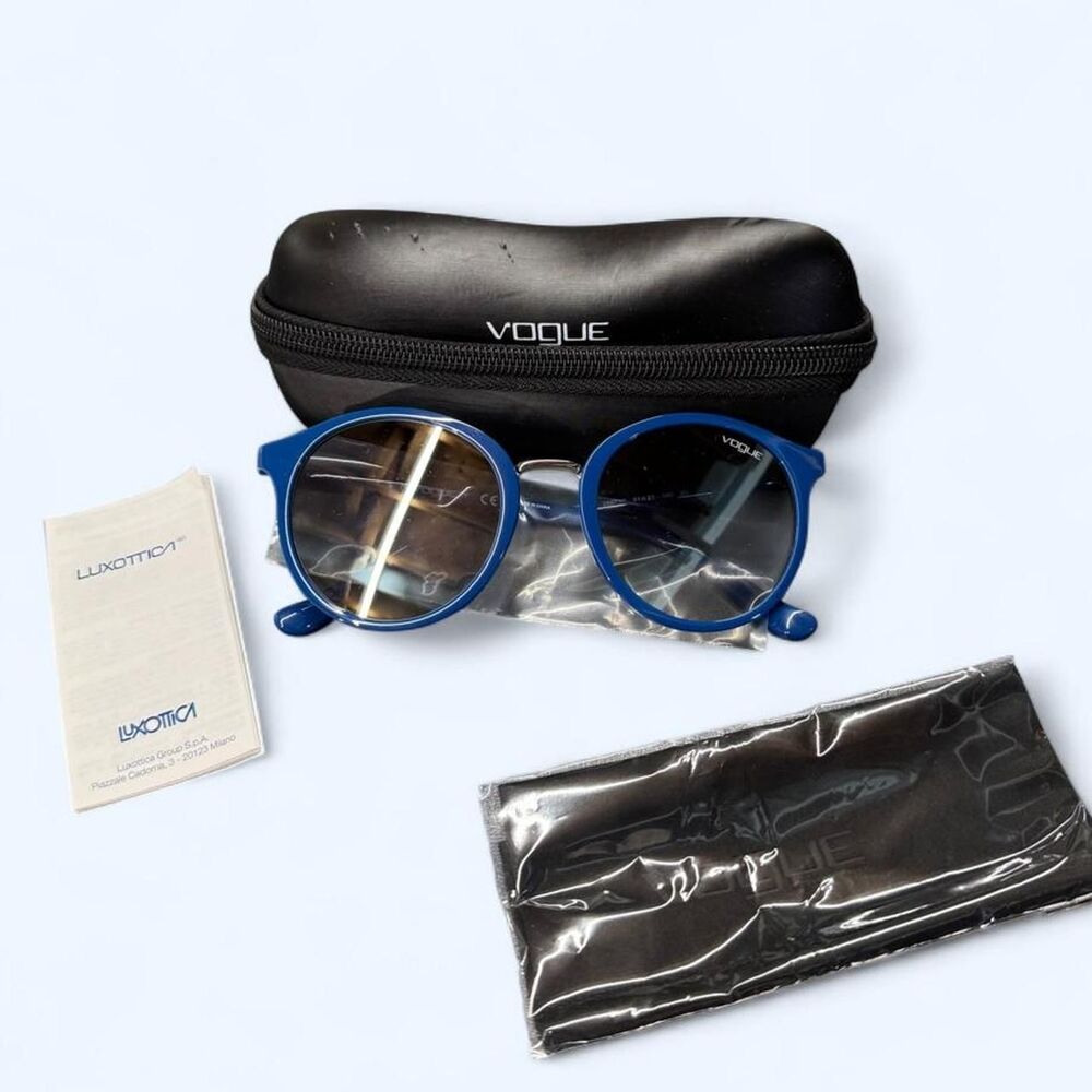 Brand New Vogue Women's Blue Round Sunglasses
